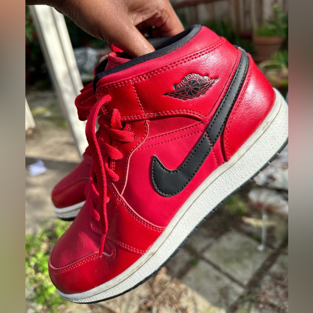 Air Jordan’s 1’s Mid